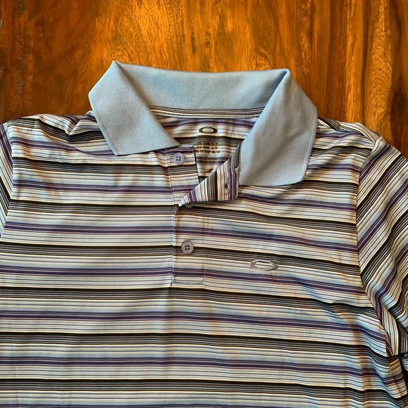 Oakley Mens Polo Shirt Small Blue Short Sleeve Striped Polyester Logo Golf - Picture 2 of 5